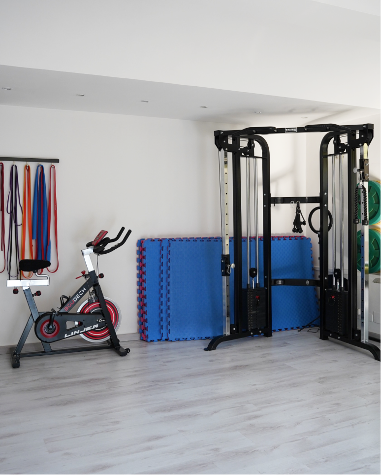 Training studio equipped for strength and conditioning sessions with Andrea Tortorella